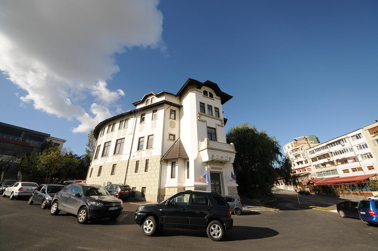 Citadel Aparthotel Galaţi エクステリア 写真