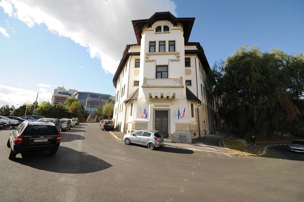 Citadel Aparthotel Galaţi エクステリア 写真